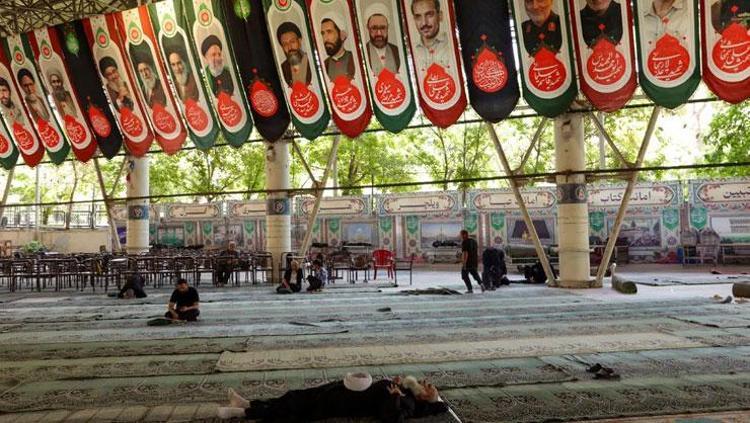 Hamaneyin cenazesinde dikkat çeken görüntü Aylar sonra ilk kez ortaya çıktı