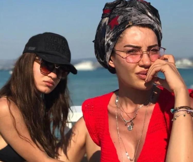 Arkadaş acısıyla yıkıldı Feride Hilal Akından Ece İrtem paylaşımı