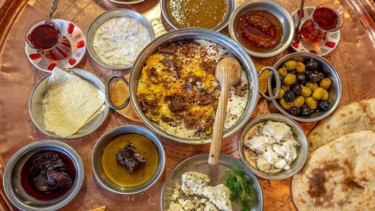 VAN, EŞSİZ GASTRONOMİ MİRASINI FESTİVALLE ORTAYA KOYUYOR