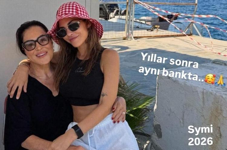 Yeşilçam’ın Sultanı Türkan Şoray kızıyla tatilin tadını çıkartıyor