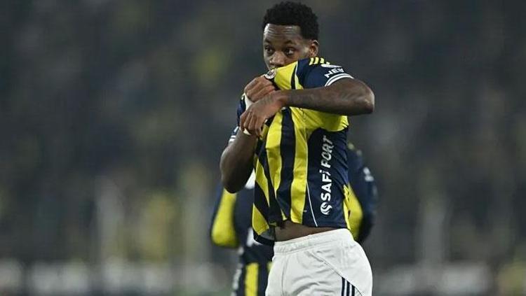 Galatasaraydan gol hattında ters köşe Duran beklenirken sürpriz