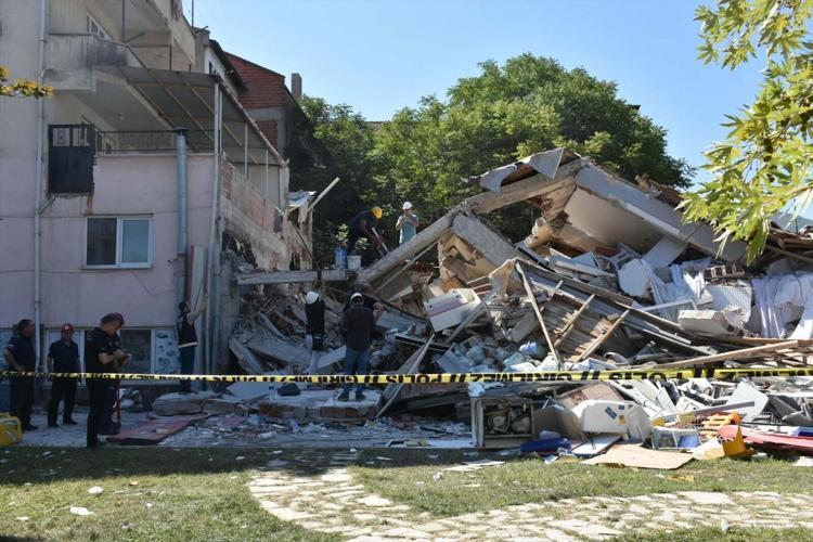 Balıkesir depremleri için ezber bozan rapor Eski faylar yeniden aktif hale geldi