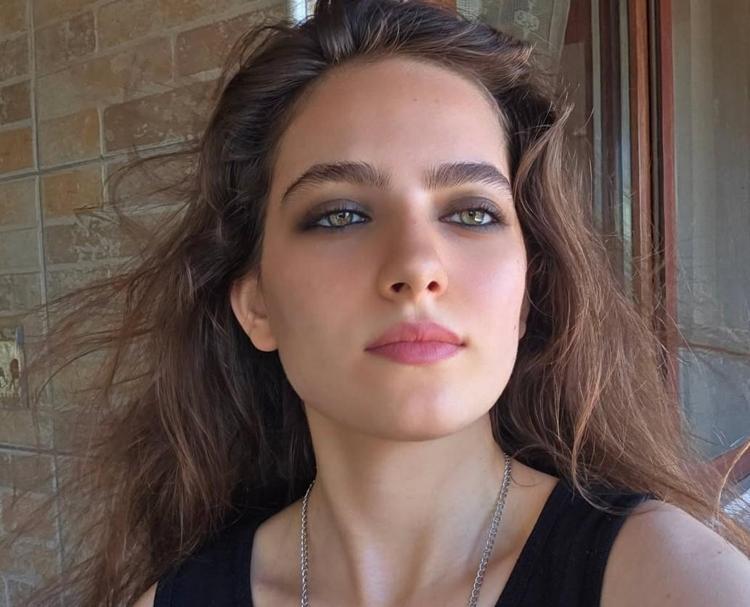 MAKYAJLI POZLAR