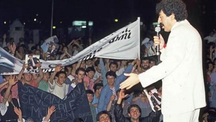 Türkiyenin son meddahı Fatih Mühürdar unutulmaz yılları anlattı: Eskiden sanatçı yetişirdi, şimdi ünlü yetişiyor