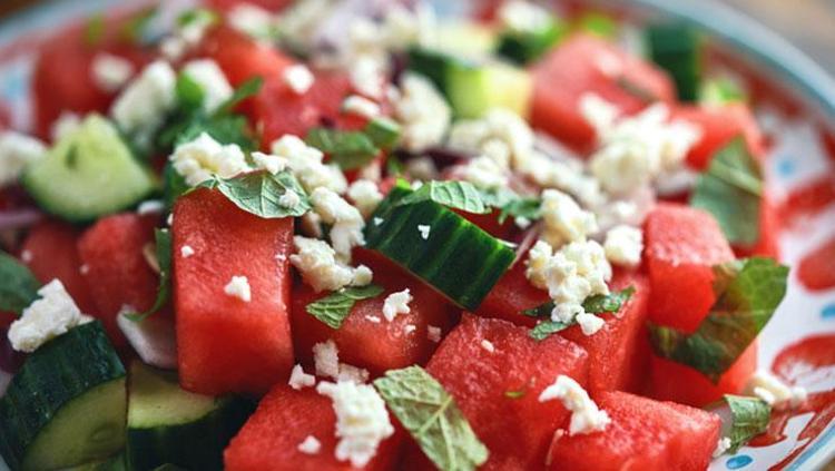 Peynir ve ekmekle yeme devri bitti Salatasını yapınca lezzeti katlanıyor