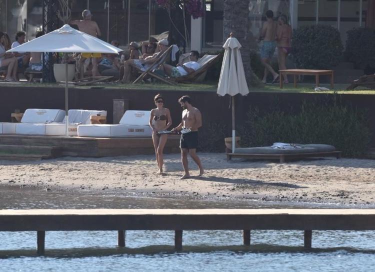 Nesrin Cavadzadeden balayı tadında tatil