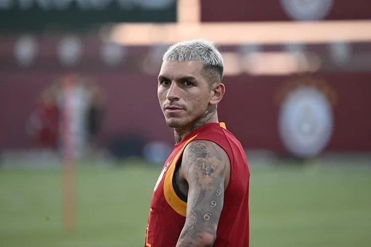 Ünlü futbolcu Lucas Torreiranın panik anları Yeni sevgilisiyle ilk kare