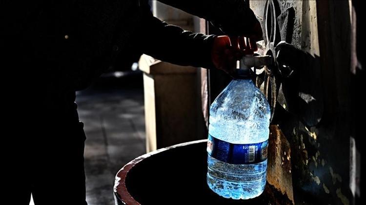 Yol kenarındaki çeşmeler aslında ne kadar güvenli Genetik mühendisi inceledi: İçindeki canlıyı görünce bir daha içemeyeceksiniz
