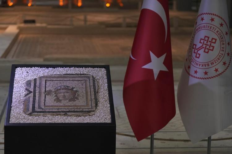 13ÜNCÜ PANEL ANA VATANINA DÖNDÜ