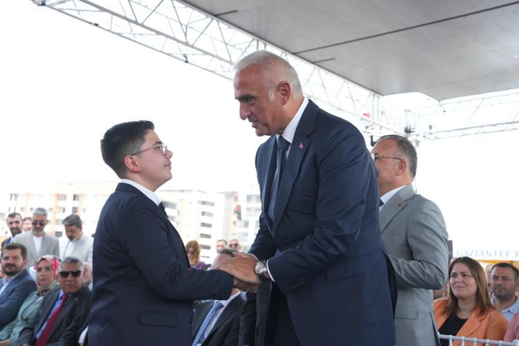 ERSOY, GAZİANTEP’İN KÜLTÜREL ZENGİNLİĞİNE DİKKAT ÇEKTİ