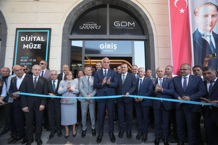 GAZİANTEP’İN TİCARET, KÜLTÜR VE SANAT HAYATINA CİDDİ KATKI SAĞLAYACAK