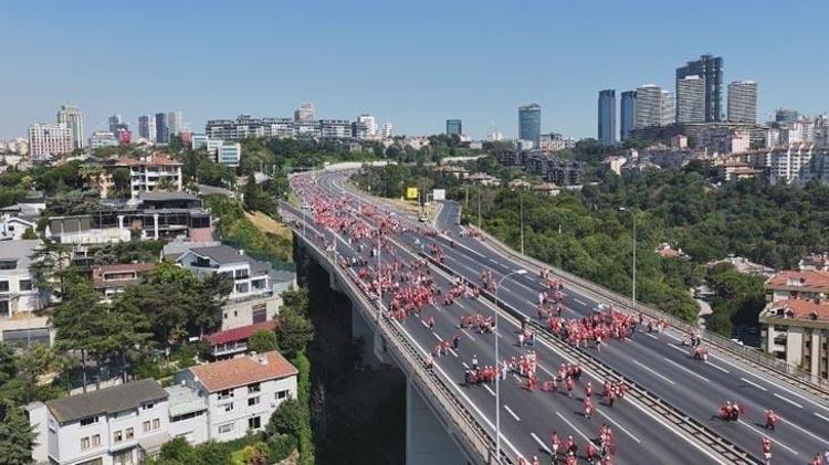 15 Temmuz yürüyüşü havadan görüntülendi: Unutmayacağız, unutturmayacağız