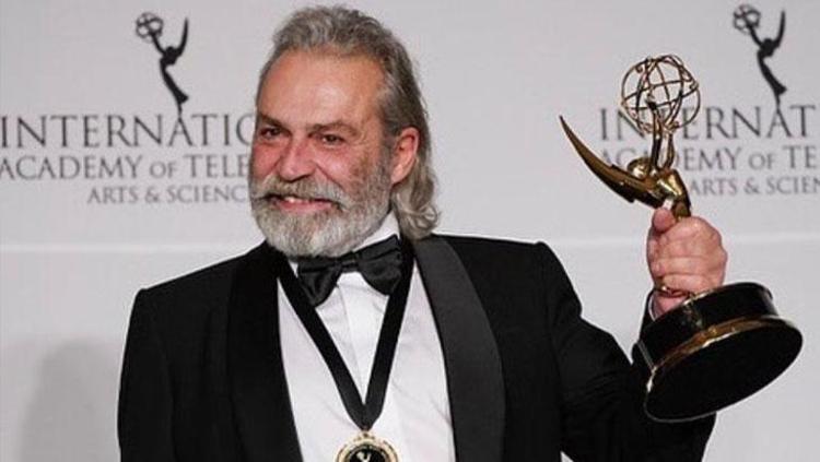 Haluk Bilginer ile genç hayranının güldüren selfie diyaloğu