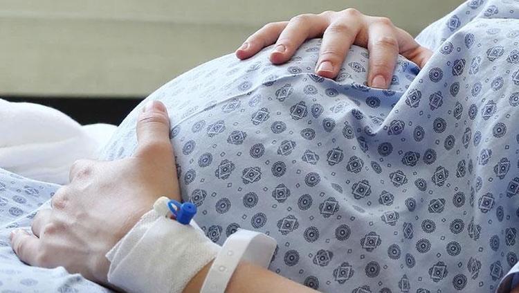 Doğum sonrası hayatını kaybeden kadınla ilgili soruşturmada yeni gelişme: Doktor serbest bırakıldı