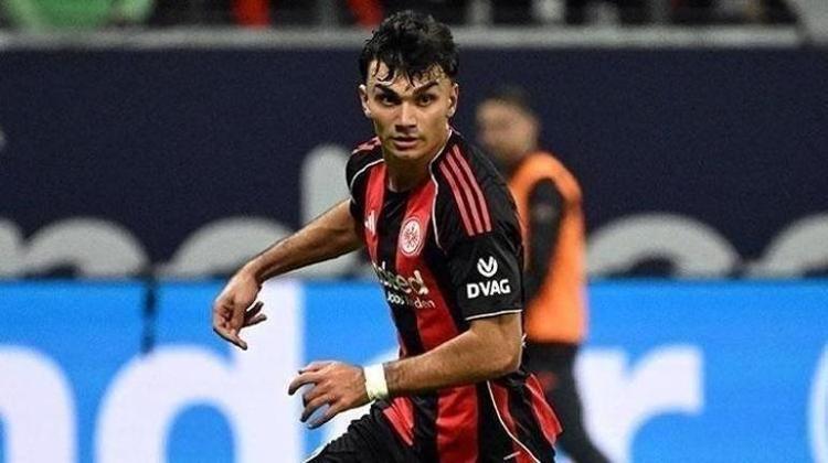Frankfurt cephesinden Can Uzun açıklaması Cimbom’a kötü haber