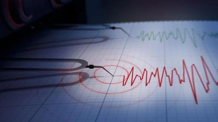 DEPREM ÇEVRE İLLERDEN DE HİSSEDİLDİ