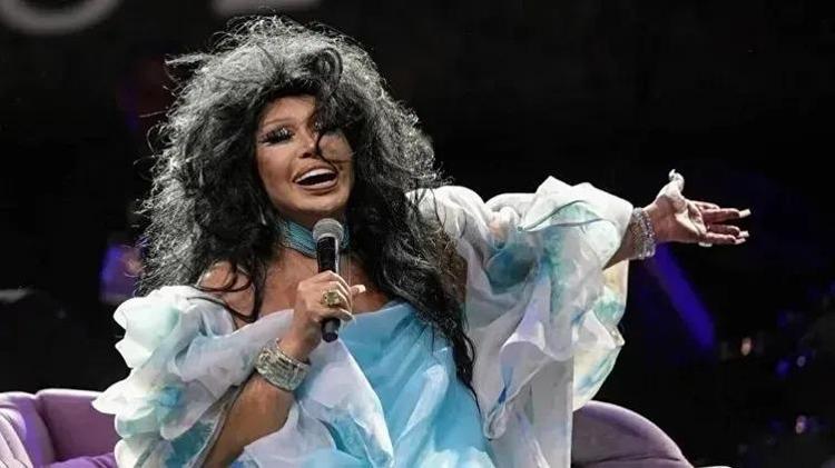 Bülent Ersoy estetik sonrası ilk kez sahnede Nasıl beğendiniz mi
