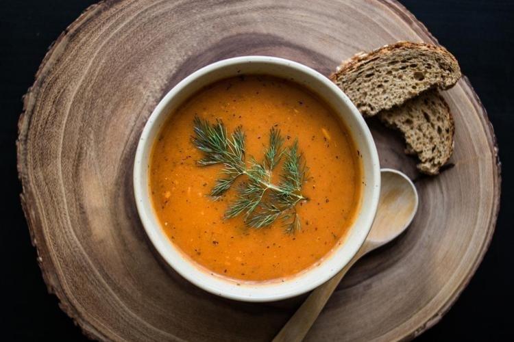 PASTIRMALI TARHANA ÇORBASI TARİFİ