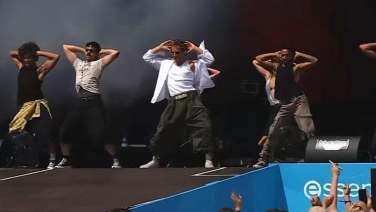 Edisten dünyaca ünlü festivalde halay