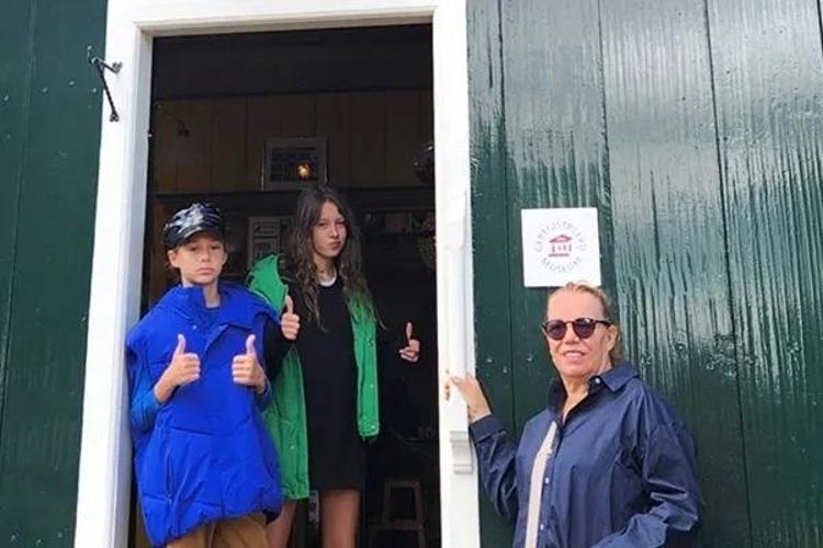 Doğum günü hazırlığı yaparken kötü haber geldi Tuba Ünsal annesinin hastaneye kaldırıldığını açıkladı