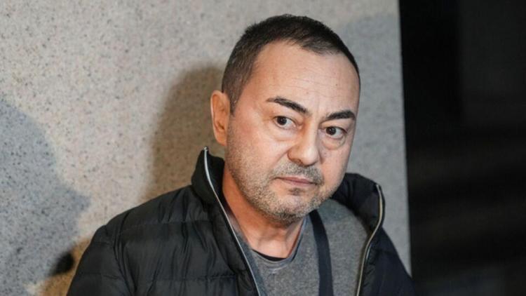 30 gün tedavi gördüğünü açıklayan Serdar Ortaç klip çekiminde ayağa kalkamadı