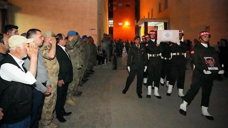 4135 metrede acı son Emekli astsubay Yüksel Işık için askeri tören düzenlendi