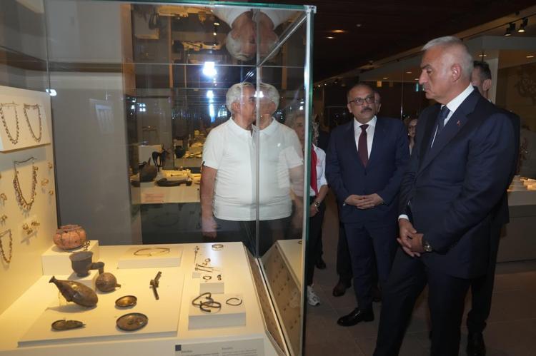 Anadolu Medeniyetleri Müzesinde çağdaş müzecilik dönemi 288 eser ilk kez ziyaretçilerle buluşuyor