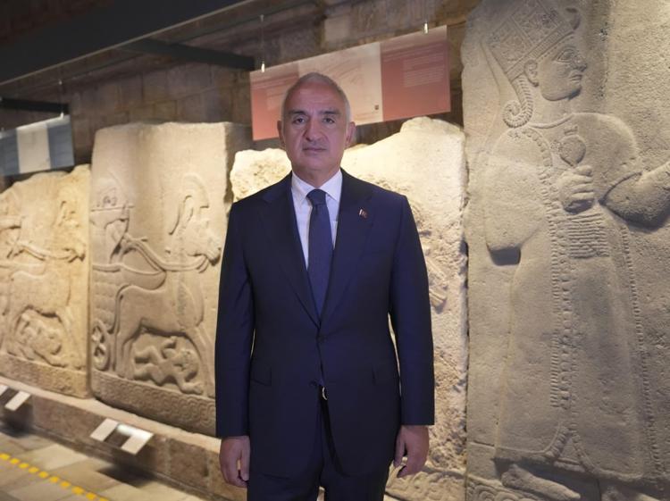 Anadolu Medeniyetleri Müzesinde çağdaş müzecilik dönemi 288 eser ilk kez ziyaretçilerle buluşuyor