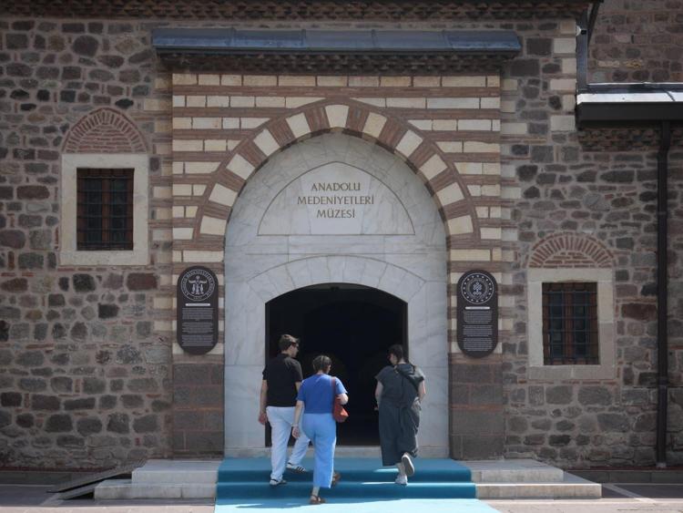 Anadolu Medeniyetleri Müzesinde çağdaş müzecilik dönemi 288 eser ilk kez ziyaretçilerle buluşuyor