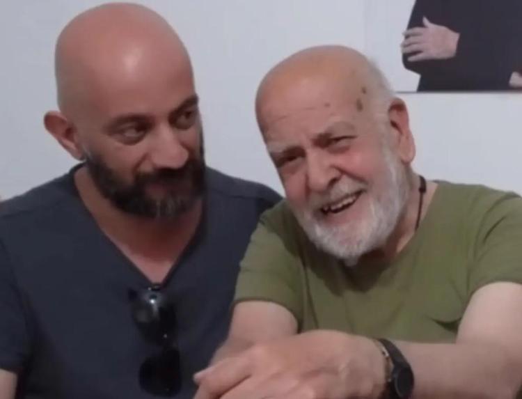 O KADAR YALNIZIM Kİ...