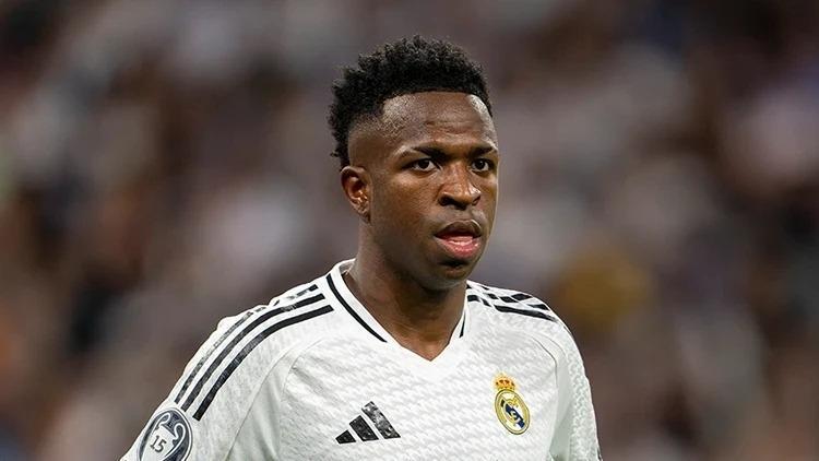 Real Madrid’in yıldızı Vinícius Júnior estetik operasyonla yüzünü değiştirdi