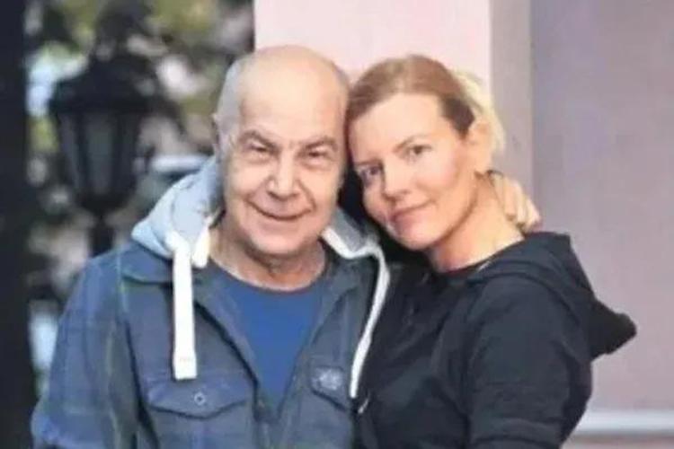 Mazhar Alansonun eşi Biricik Suden bu kez fiziğiyle değil estetik işlemiyle gündemde