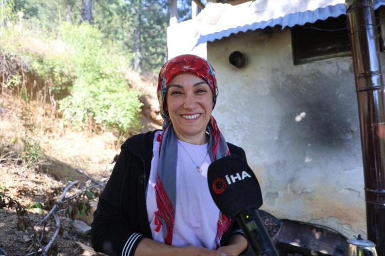 Dalında kalan kirazlar altına dönüştü Asırlık yöntemle çayın ve kahvenin yanına düşük kalorili çerez yapılıyor, kilosu 100 TL