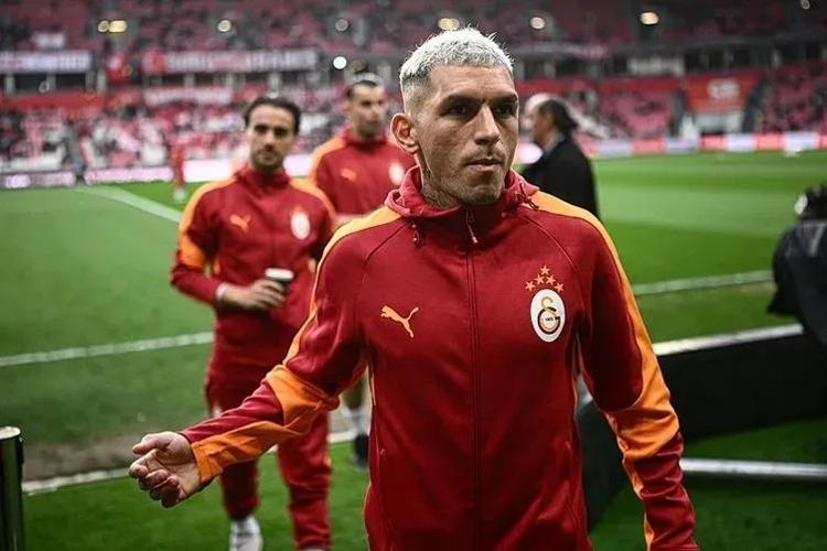 Galatasaraylı Lucas Torreiraya yumruklu saldırı davasında istenen ceza belli oldu