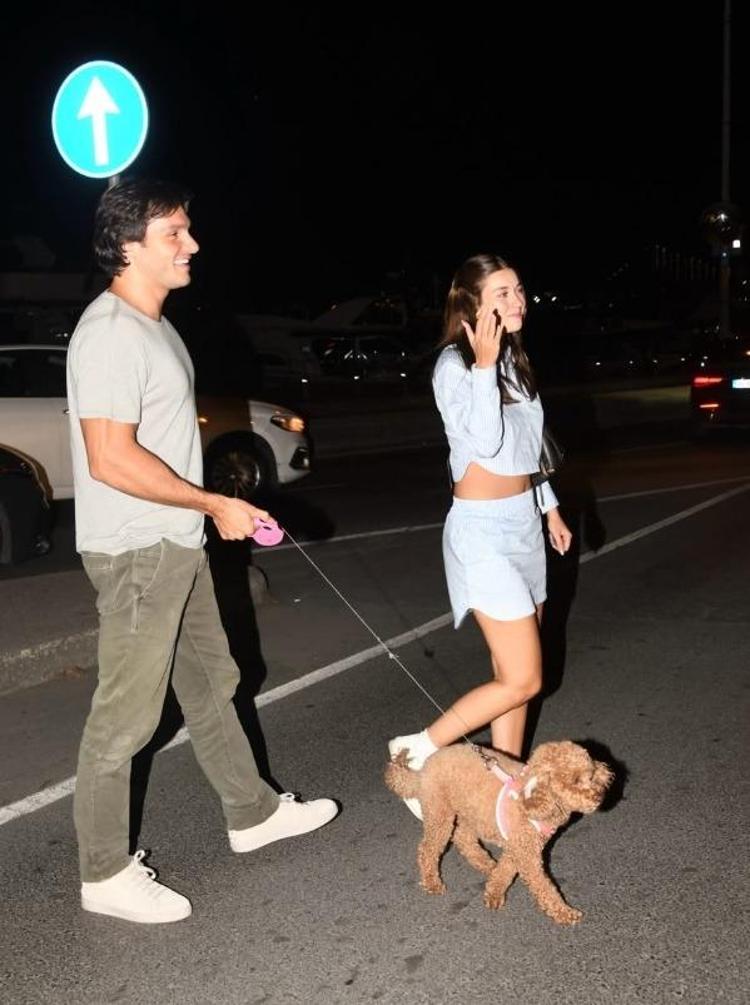 Afra Saraçoğlu’nun tatil pozuna beğeni yağdı