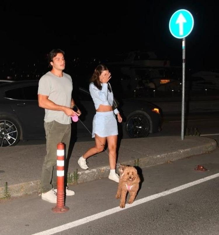 Afra Saraçoğlu’nun tatil pozuna beğeni yağdı
