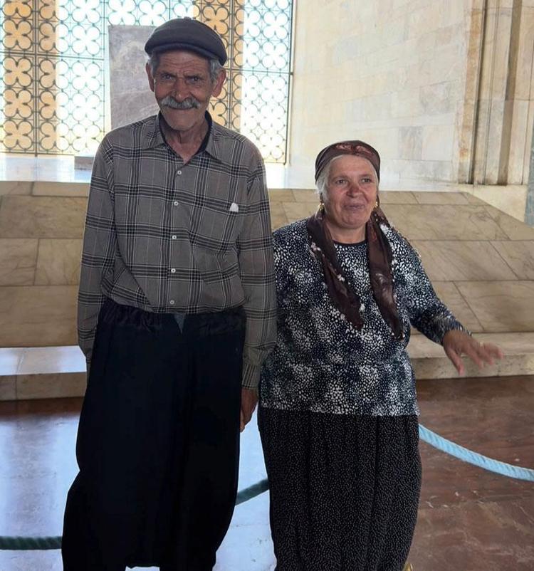 34 yıllık hasret mutlu sonla bitti Türkiyenin konuştuğu aile Anıtkabirde