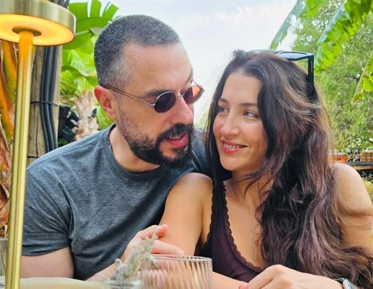 Ceren Benderlioğlundan evlilik itirafı Ailelerimiz nikahta tanıştı