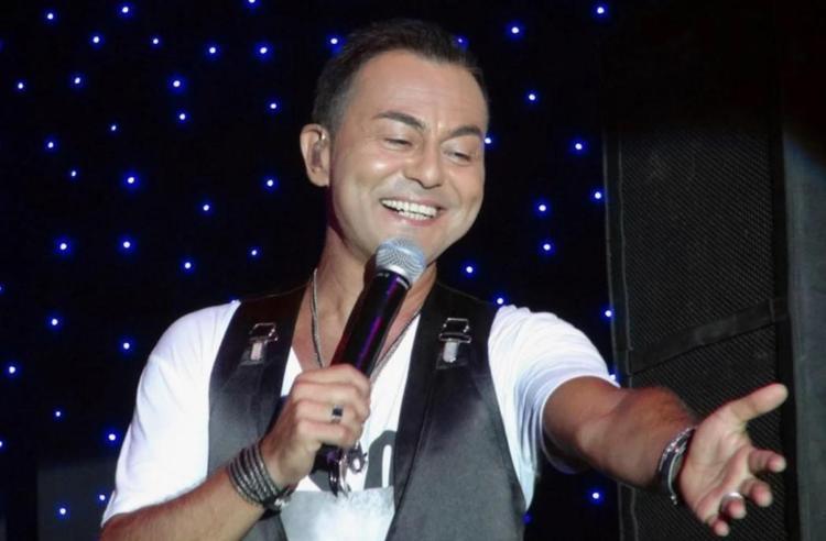 İstanbul Festivalinde Serdar Ortaç gecesi Kibariye düeti damga vurdu