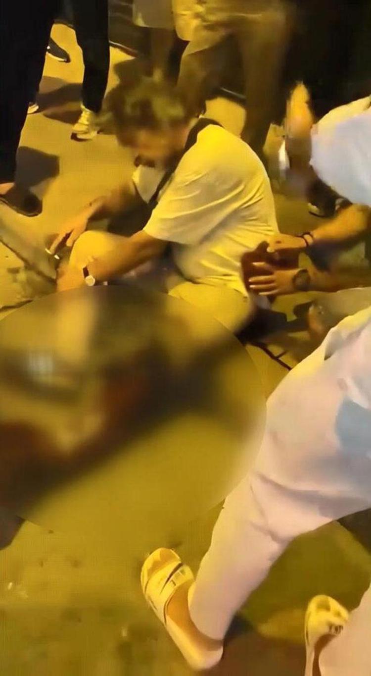 İstanbulda pitbull kavgası Köpeğine saldırınca sahibini bıçakladı