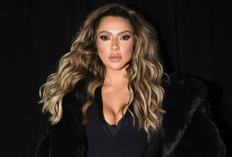 Hadise sahnede kendinden geçti Cesur dansıyla büyüledi