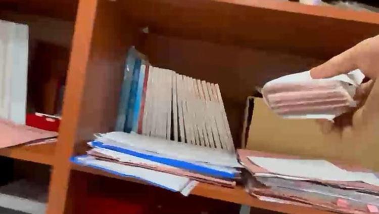 İzmit Belediyesi soruşturmasında rüşvet iddiası Görüntüler ortaya çıktı Şu araya sıkıştırdım müdürüm