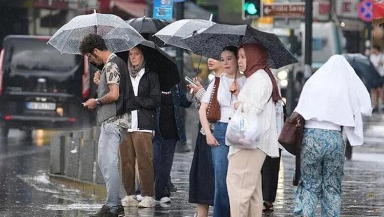 Meteoroloji tarih verdi İstanbul dahil birçok il için gök gürültülü sağanak uyarısı