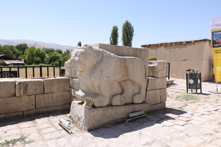 Malatya Kültür Yolu Festivali iki önemli açılışla başladı