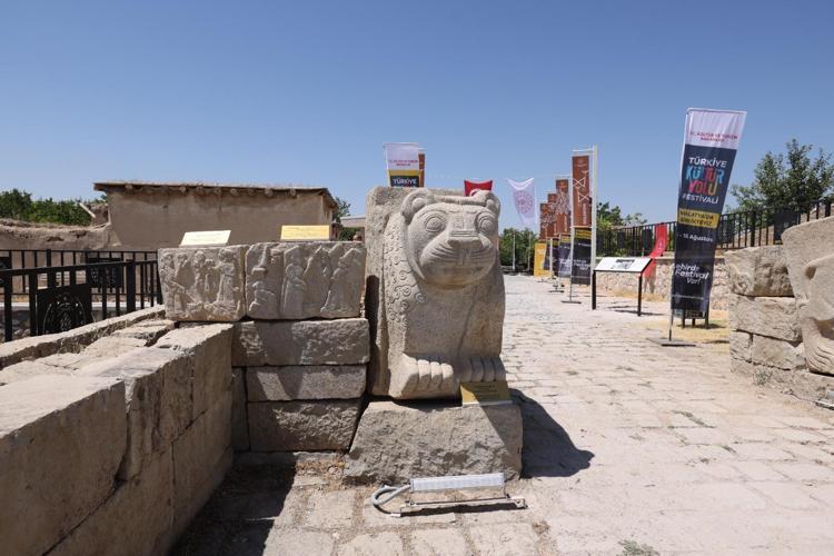 Malatya Kültür Yolu Festivali iki önemli açılışla başladı