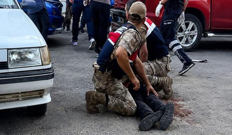 Hastane bahçesinde kanlı infaz Baba ve oğlu kurşun yağdırdı