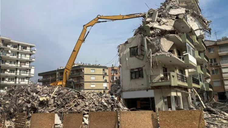 18,5 METRENİN ALTINDAKİ BİNALARA İSTİSNA