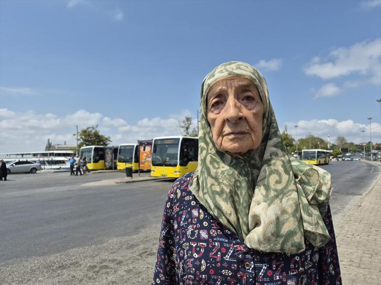 Kadıköyde otobüs peronlarının kaldırılmasına vatandaştan tepki Bunu bize neden yaşatıyorsunuz