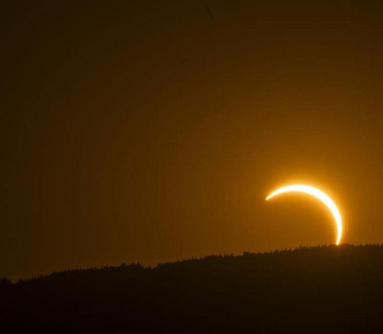 EN UZUN TUTULMA İZLANDA’DA GÖZLEMLENDİ