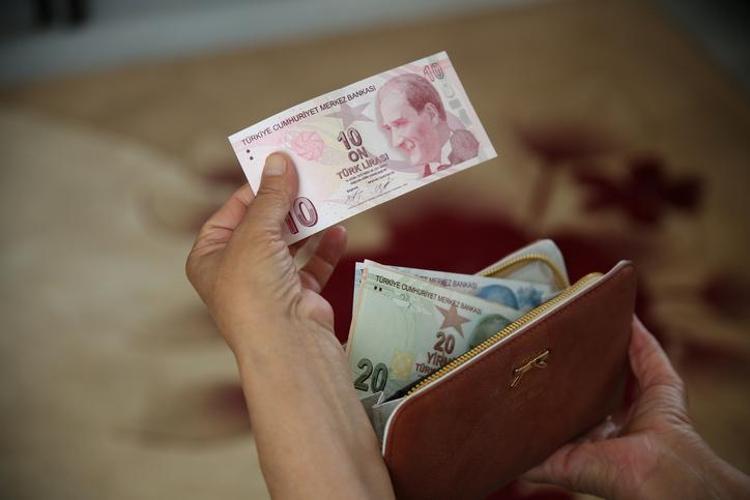 Yargıtay’dan milyonları ilgilendiren emsal karar Fazla yatırılan maaş geri istenebilir mi